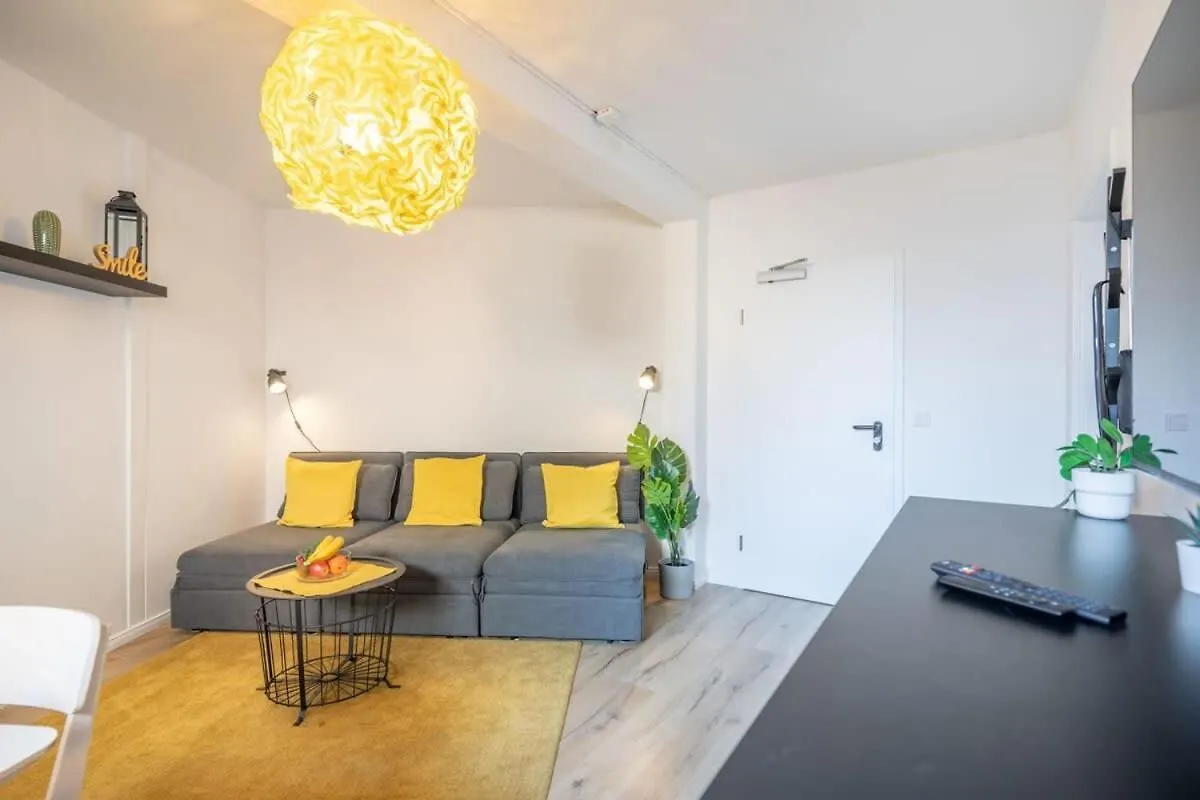 1 Schulterblatt-Apartments Hamburg For 6 0*,  גרמניה
